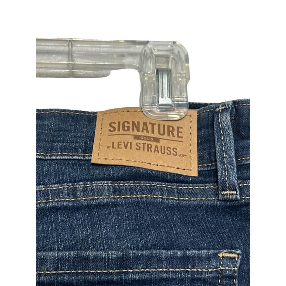 Levi's Bootcut Jeans Totally Shaping Stretch Cotton Denim Wash Blue W 31x28 NWOT - Picture 6 of 10